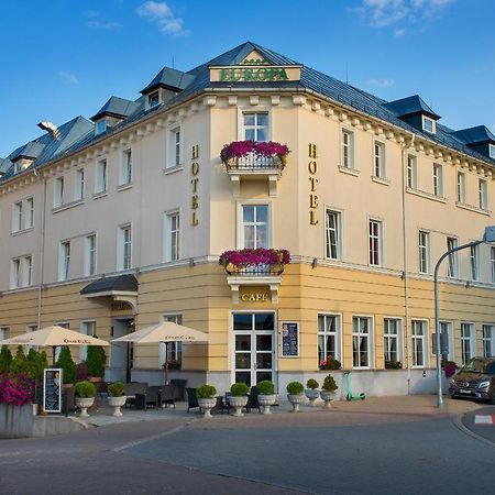 Hotel Europa بوبراد المظهر الخارجي الصورة