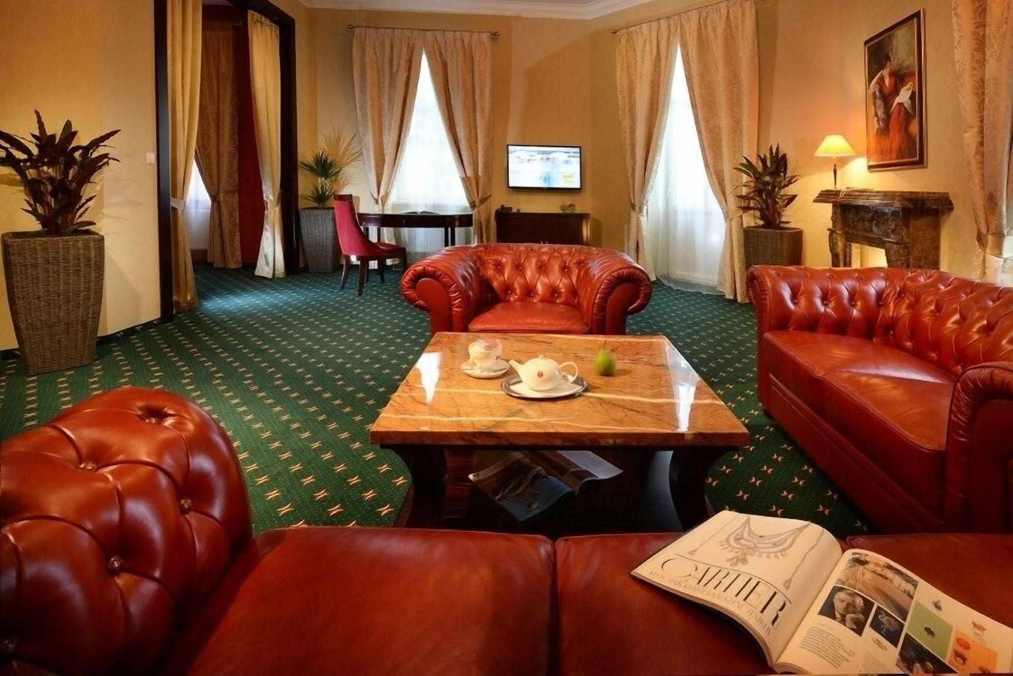 Hotel Europa بوبراد المظهر الخارجي الصورة