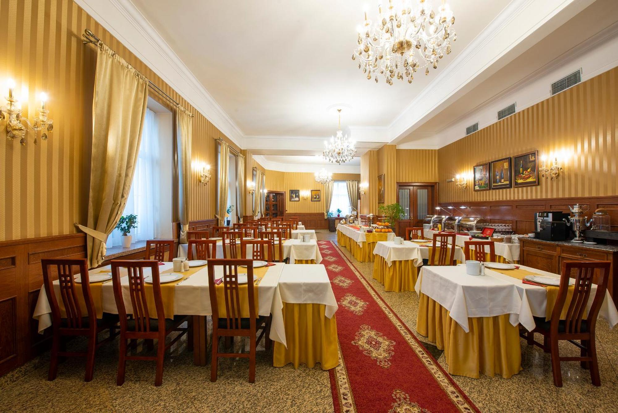 Hotel Europa بوبراد المظهر الخارجي الصورة